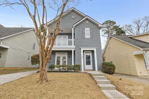4827 Eaves Ln, Charlotte, NC 28215