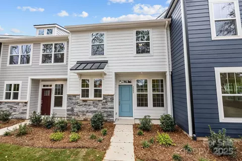 2009 Near Point 21 Rd #21, Charlotte, NC 28208