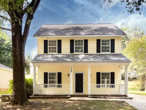 104 Pratt St, Belmont, NC 28012