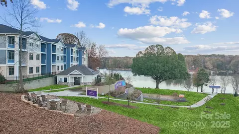 4455 Reed Creek 302 Dr #302, Sherrills Ford, NC 28673