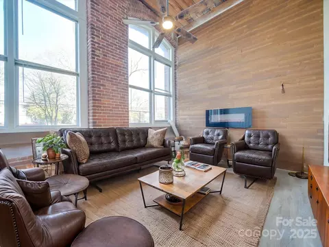 201 S Hoskins 122 Rd #122, Charlotte, NC 28208