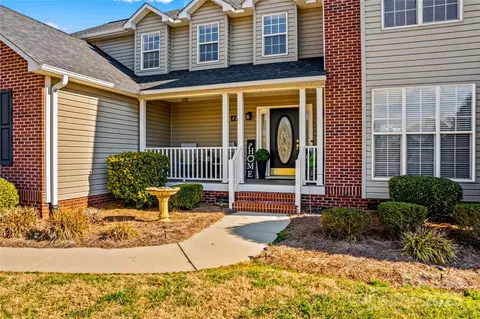 415 Cameron Dr, Salisbury, NC 28147 photo 2