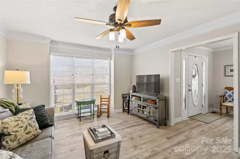 415 Cameron Dr, Salisbury, NC 28147 photo 5