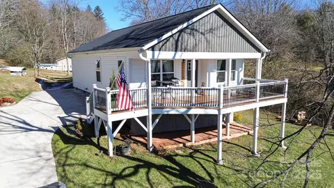 335 Assembly St, Waynesville, NC 28786