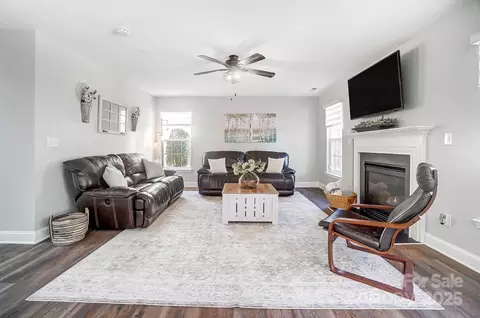 7647 Black Hawk Ln, Tega Cay, SC 29708 photo 9