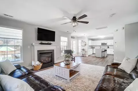 7647 Black Hawk Ln, Tega Cay, SC 29708 photo 10