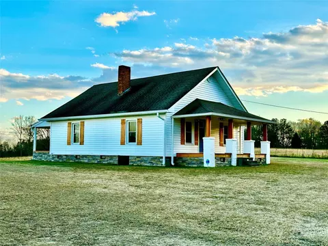 2241 W Chester School Rd, Chester, SC 29706