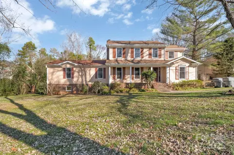 8031 Nathanael Greene Ln, Charlotte, NC 28227