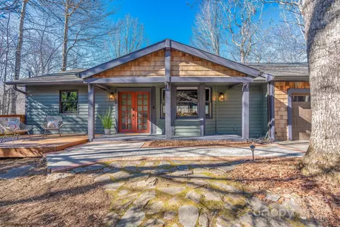 Exterior - 60 Elseetos Dr, Brevard, NC 28712 photo 2 of 8