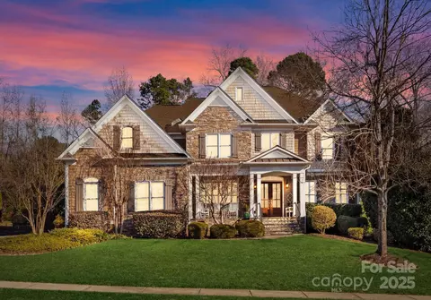 18621 Rollingdale Ln, Davidson, NC 28036