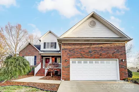 129 Bald Cypress Ln, Mooresville, NC 28115