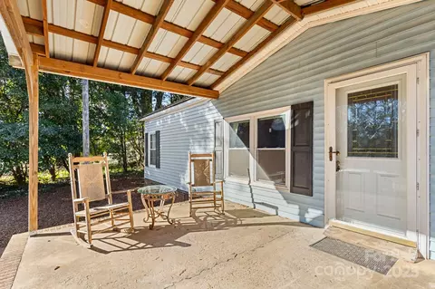 7933 Cherry Point Dr, Denver, NC 28037 photo 3