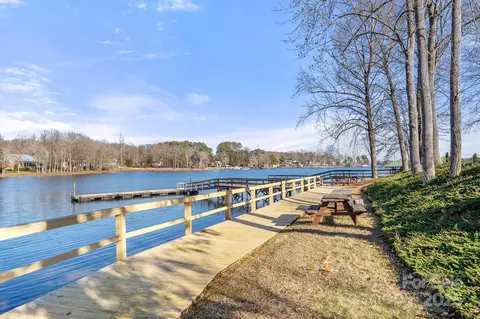 7933 Cherry Point Dr, Denver, NC 28037 photo 8