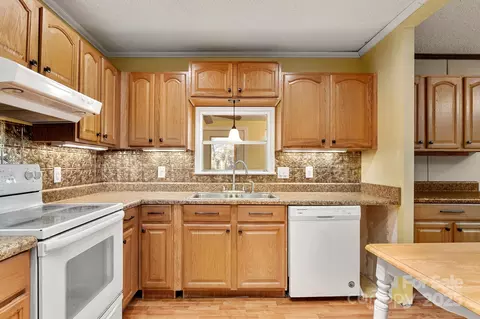 7933 Cherry Point Dr, Denver, NC 28037 photo 15