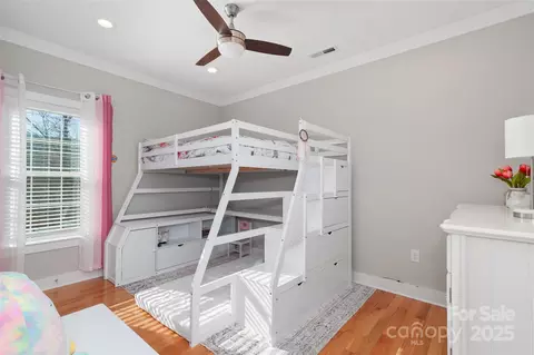 Bedroom - 349 Ridge View Dr, Clyde, NC 28721 photo 5 of 5