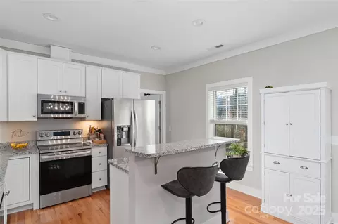 Kitchen - 349 Ridge View Dr, Clyde, NC 28721 photo 2 of 4
