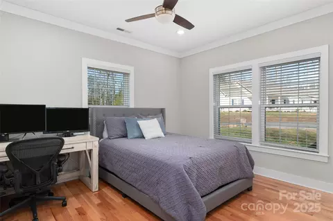Bedroom - 349 Ridge View Dr, Clyde, NC 28721 photo 4 of 5