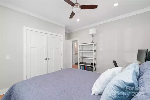 Bedroom - 349 Ridge View Dr, Clyde, NC 28721 photo 3 of 5
