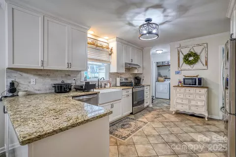 4105 S Fork Ave, Hickory, NC 28602 photo 17
