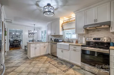4105 S Fork Ave, Hickory, NC 28602 photo 16