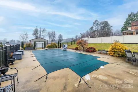 4105 S Fork Ave, Hickory, NC 28602 photo 5