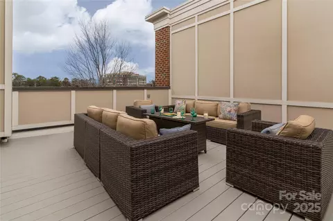 Exterior - 211 Harbour Place Dr, Davidson, NC 28036 photo 2 of 2