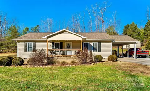 139 Winsome Forest Dr, Nebo, NC 28761