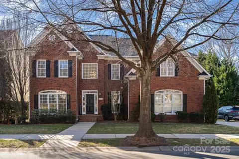7734 Garnkirk Dr, Huntersville, NC 28078