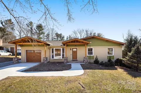 5 Pointview Ct, Arden, NC 28704