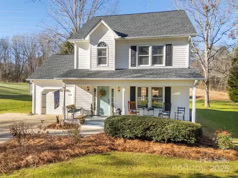 300 Holly Hills Dr, Forest City, NC 28043