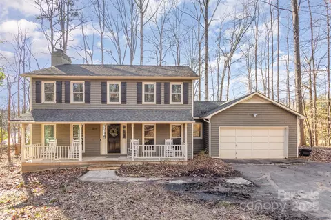 2817 Desmond Pl, Charlotte, NC 28210