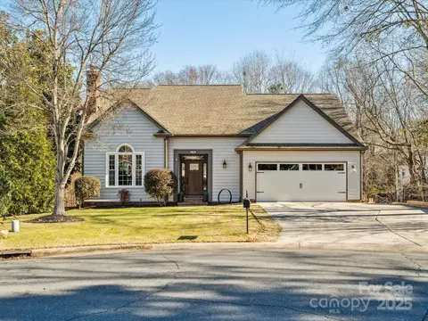 10705 Whitfield Ridge Dr, Charlotte, NC 28277