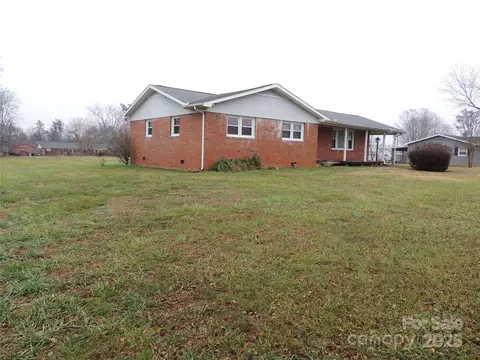 200 Allen Loop Rd, Rutherfordton, NC 28139