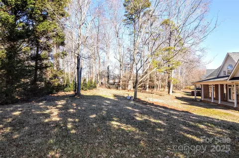 125 Eaglecrest Dr, Matthews, NC 28104 photo 21