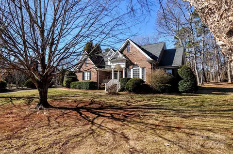 125 Eaglecrest Dr, Matthews, NC 28104 photo 3