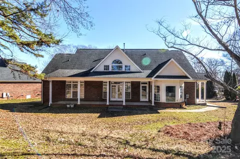 125 Eaglecrest Dr, Matthews, NC 28104 photo 4