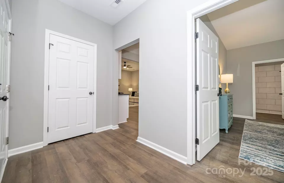 Entry Way - 117 Chavis Ln, Lincolnton, NC 28092 photo 4 of 4