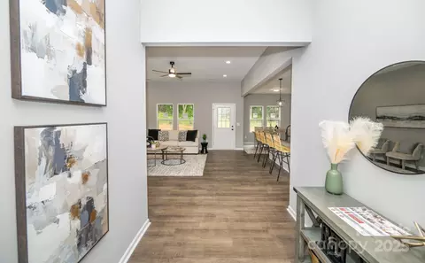 Entry Way - 117 Chavis Ln, Lincolnton, NC 28092 photo 1 of 4