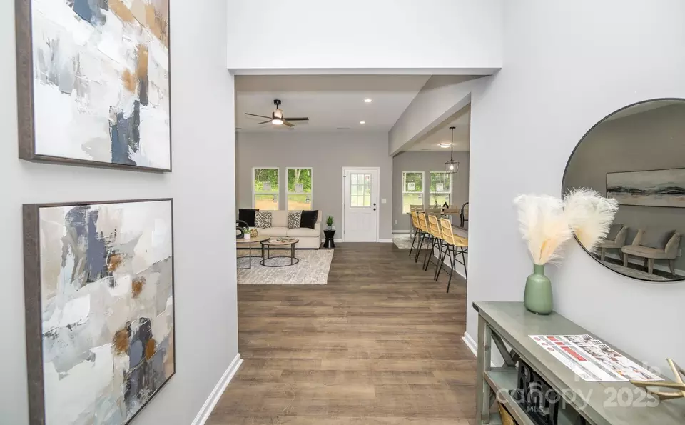 Entry Way - 117 Chavis Ln, Lincolnton, NC 28092 photo 1 of 4