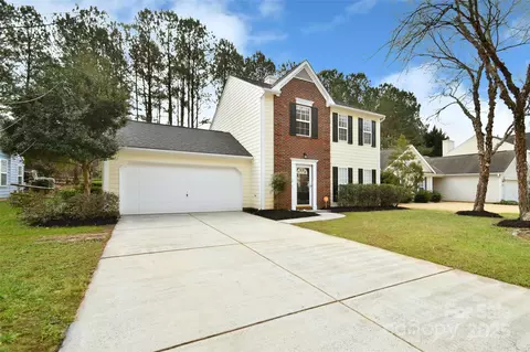 7724 Autumnview Ct, Huntersville, NC 28078