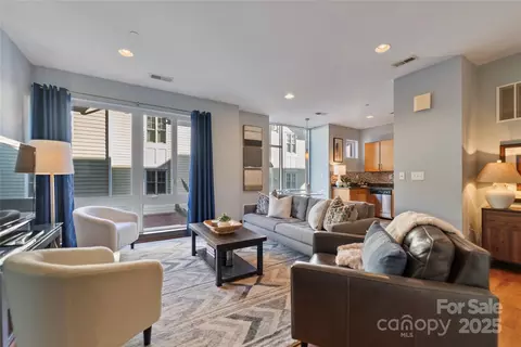 300 Magnolia 105 Ave #105, Charlotte, NC 28203