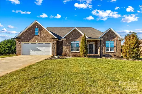112 Postell Dr, Statesville, NC 28625