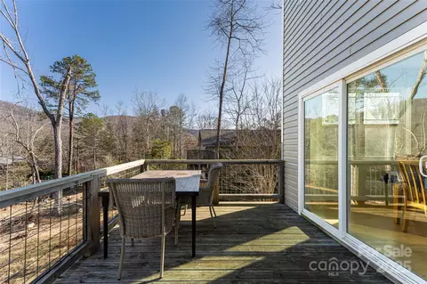 Exterior - 7 Pineview Rd, Fairview, NC 28730 photo 6 of 7