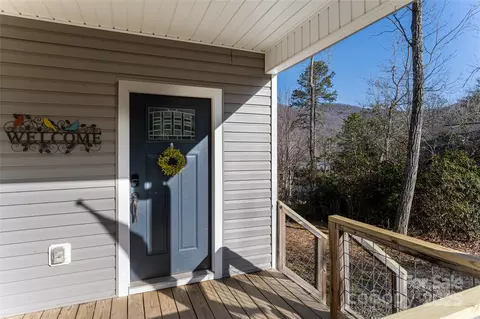 Exterior - 7 Pineview Rd, Fairview, NC 28730 photo 4 of 7