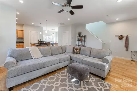 Living - 7 Pineview Rd, Fairview, NC 28730 photo 3 of 3