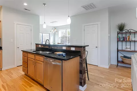 Kitchen - 7 Pineview Rd, Fairview, NC 28730 photo 4 of 5