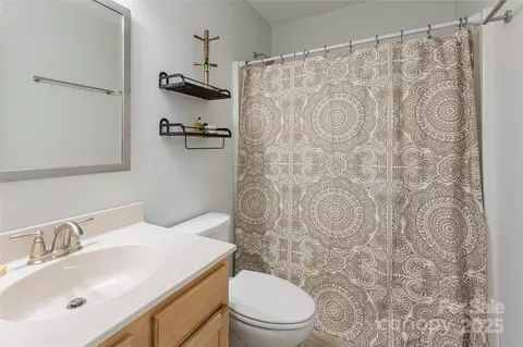 Bath - 7 Pineview Rd, Fairview, NC 28730 photo 2 of 2