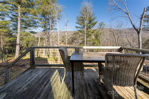 Exterior - 7 Pineview Rd, Fairview, NC 28730 photo 5 of 7