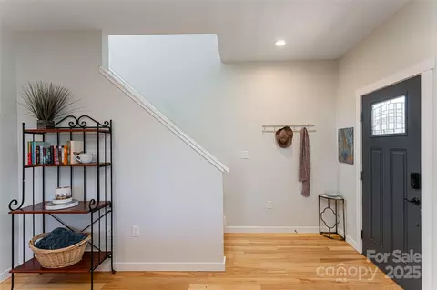 Entry Way - 7 Pineview Rd, Fairview, NC 28730 photo 1 of 2