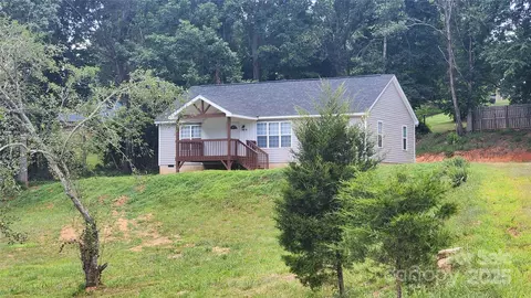 1020 Us 70 W Hwy W, Morganton, NC 28655